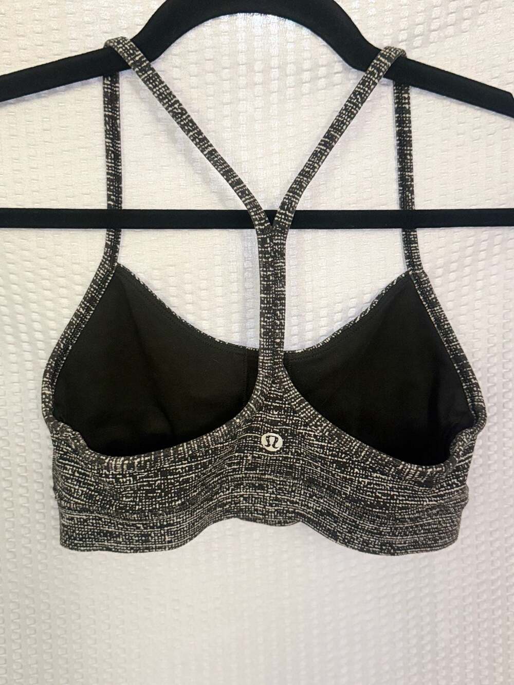 lululemon athletica - Picture 2 of 3